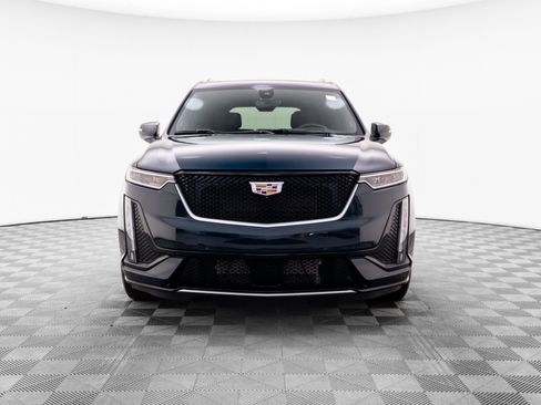 Certified 2025 Cadillac XT6 Sport w/ Platinum Package AWD/4WD image 10