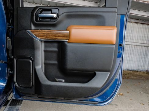 Used 2021 Chevrolet Silverado 3500 High Country image 50