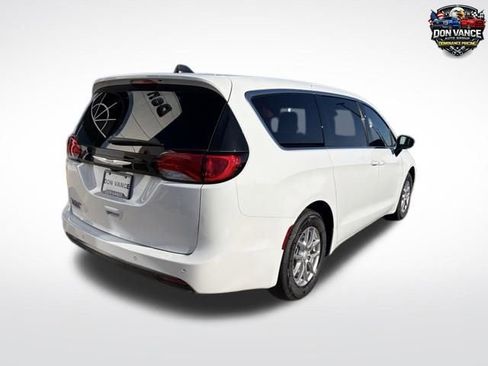New 2026 Chrysler Voyager LX FWD image 5