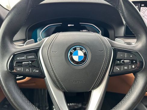 Used 2023 BMW 530e w/ Convenience Package RWD image 25