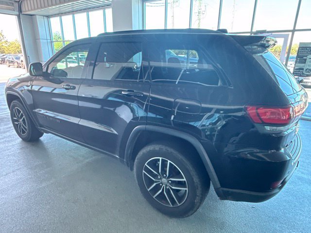 Used 2018 Jeep Grand Cherokee Trailhawk w/ Trailhawk Luxury Group AWD/4WD image 5