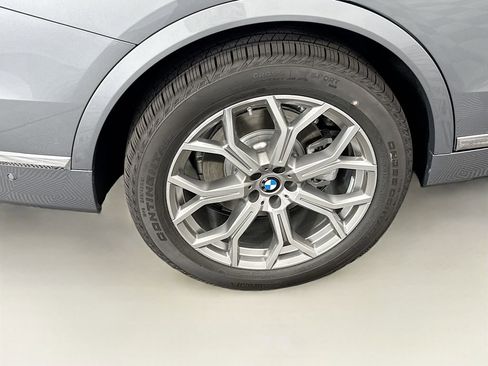 New 2026 BMW X7 xDrive40i w/ Premium Package image 32