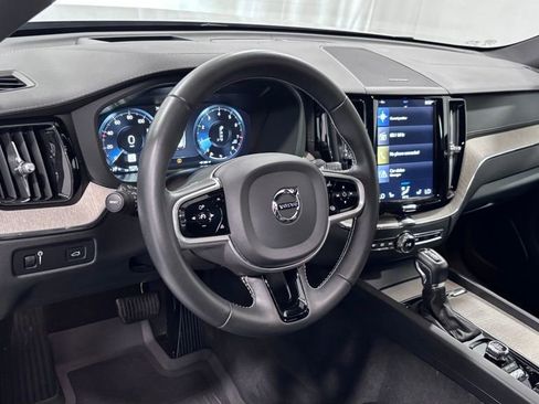 Certified 2023 Volvo XC90 B6 Ultimate w/ Protection Package Premier AWD/4WD image 10
