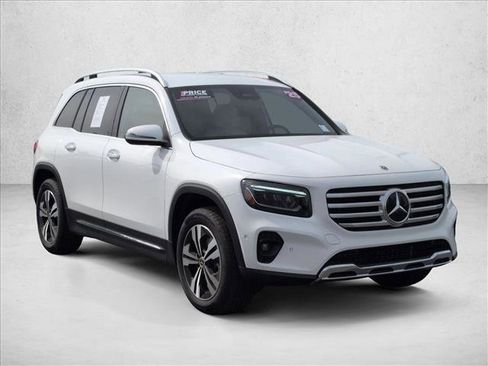 Certified 2025 Mercedes-Benz GLB 250 GLB 250 image 3