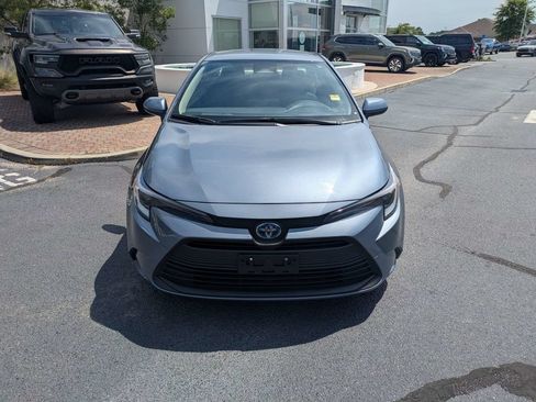 Used 2025 Toyota Corolla LE FWD image 10