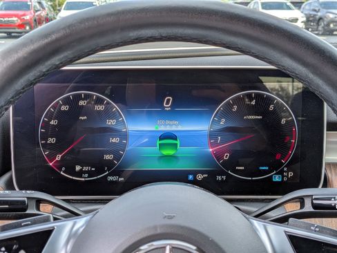 Certified 2024 Mercedes-Benz C 300 Sedan image 21