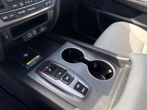Used 2025 Honda Passport EX-L image 26
