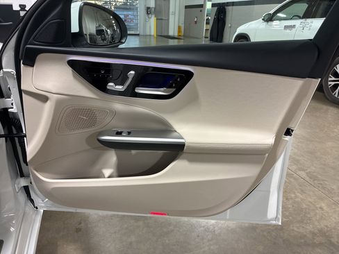 New 2026 Mercedes-Benz C 300 4MATIC Sedan image 19