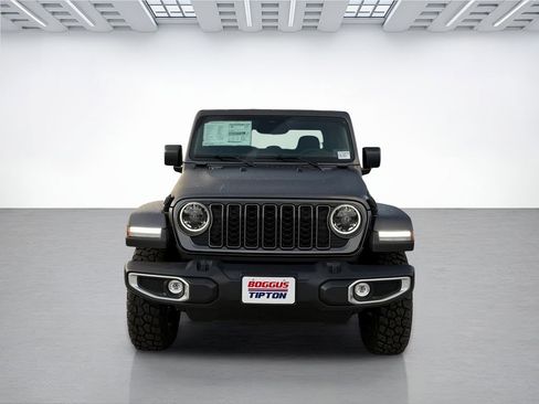 New 2026 Jeep Gladiator Sport AWD/4WD image 2