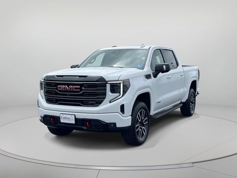 New 2026 GMC Sierra 1500 AT4 w/ AT4 Premium Package AWD/4WD image 9