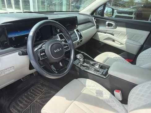 Used 2023 Kia Sorento SX AWD/4WD image 5
