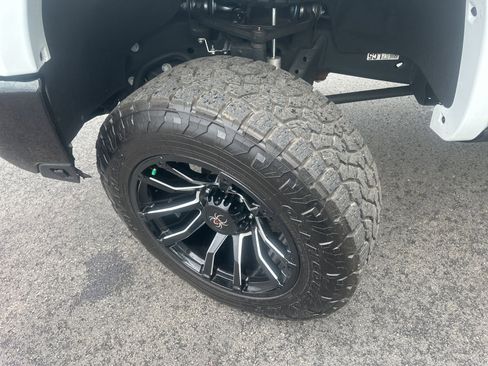 Used 2025 Chevrolet Silverado 2500 LTZ w/ Trail Boss Package image 49