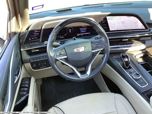 Used 2022 Cadillac Escalade Premium Luxury w/ Performance Package image 12