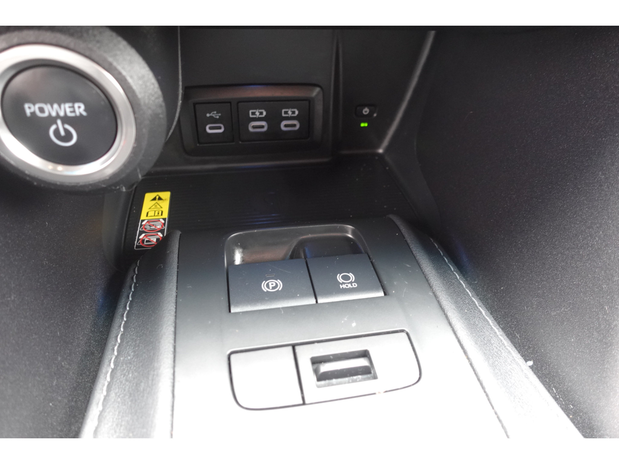 Certified 2024 Toyota Venza LE AWD/4WD image 20