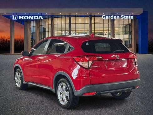 Used 2016 Honda HR-V EX image 4