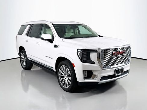 Used 2023 GMC Yukon Denali RWD image 3