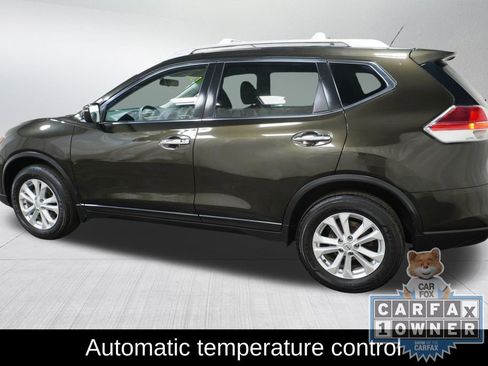 Used 2016 Nissan Rogue SV image 10