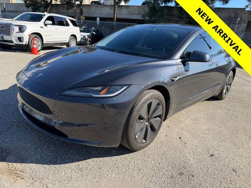 Used 2024 Tesla Model 3 image 1