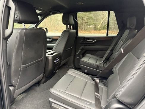 Used 2025 GMC Yukon Denali image 18