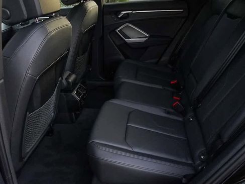 New 2025 Audi Q3 2.0T Premium image 21