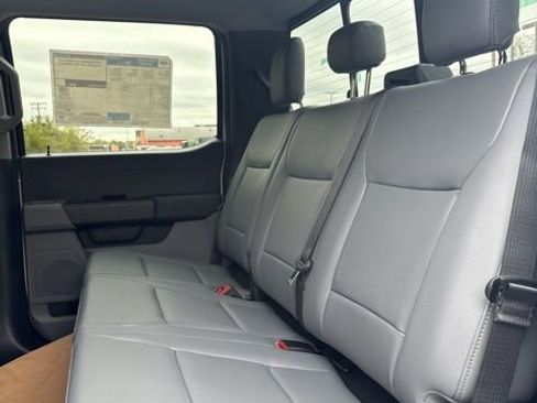 Used 2026 Ford F450 XL w/ XL Chrome Package image 34