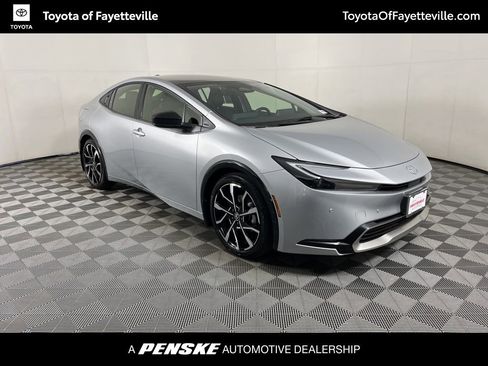 Used 2024 Toyota Prius Prime XSE Premium image 18