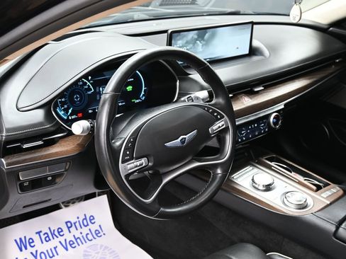 Used 2023 Genesis Electrified G80 image 18