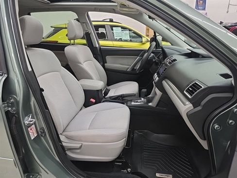 Used 2016 Subaru Forester 2.5i Premium w/ All-Weather Package image 9