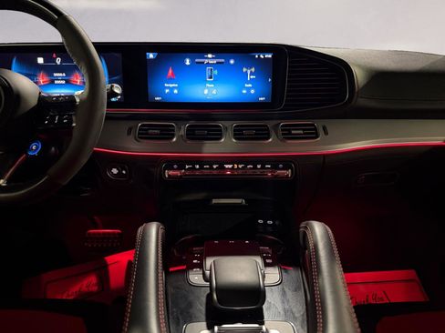 Used 2024 Mercedes-Benz GLE 53 AMG 4MATIC Coupe image 11