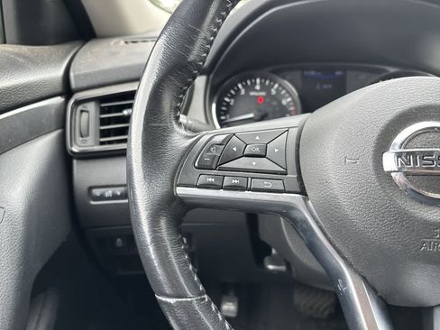Used 2020 Nissan Rogue SV AWD/4WD image 9