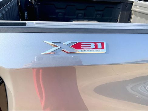 Used 2021 GMC Sierra 1500 Elevation AWD/4WD image 10
