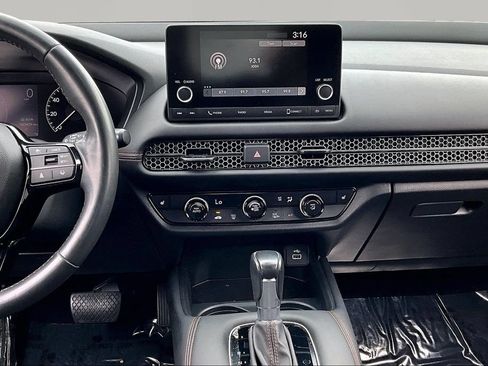 Used 2024 Honda HR-V Sport image 10