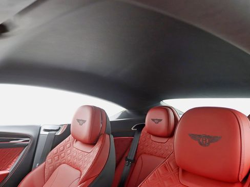 Used 2020 Bentley Continental GT AWD/4WD image 33
