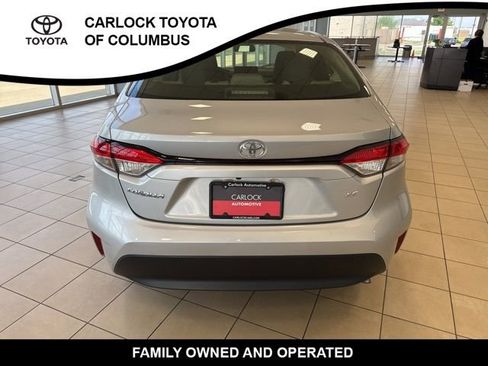 Used 2023 Toyota Corolla LE w/ Carpet Mat Package (TMS) FWD image 8