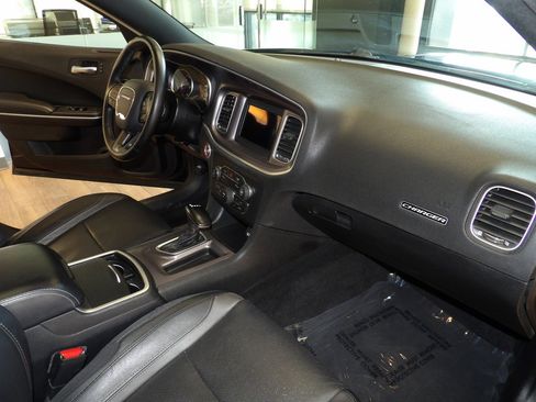 Used 2021 Dodge Charger SXT w/ Leather Interior Group image 13