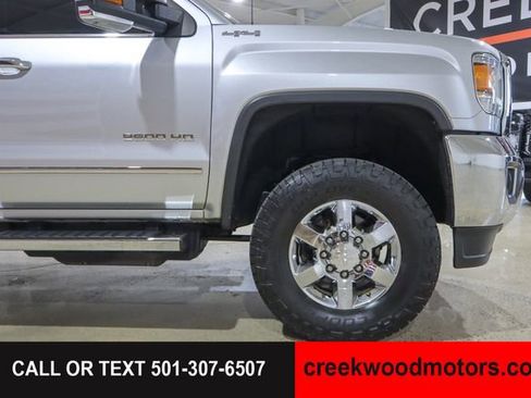 Used 2019 GMC Sierra 2500 SLT w/ Duramax Plus Package AWD/4WD image 26