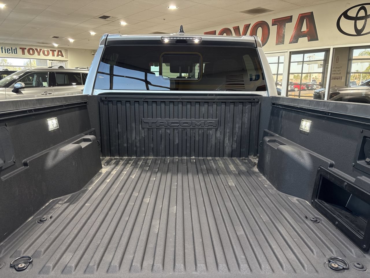 Used 2024 Toyota Tacoma TRD Off-Road w/ TRD Off Road Upgrade Package AWD/4WD image 24