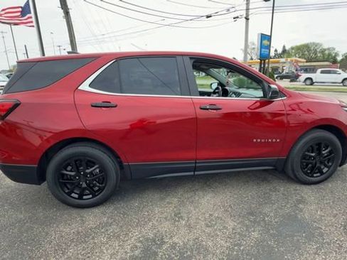 Used 2023 Chevrolet Equinox LT image 9