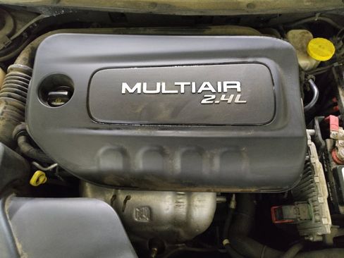 Used 2016 Jeep Cherokee Latitude w/ Safety/Convenience Group image 30