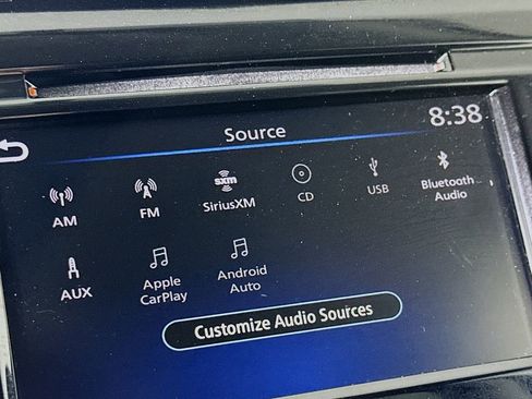 Used 2018 Nissan Rogue SV w/ Premium Package FWD image 29