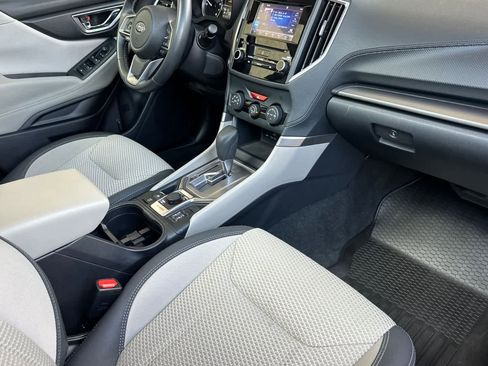 Used 2023 Subaru Forester Premium AWD/4WD image 15