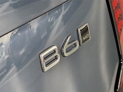 New 2026 Volvo XC90 B6 Plus w/ Protection Package Premier image 13