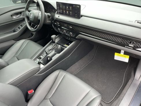 New 2025 Honda Accord EX-L image 19