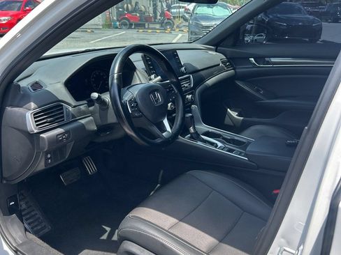 Used 2021 Honda Accord Sport image 11
