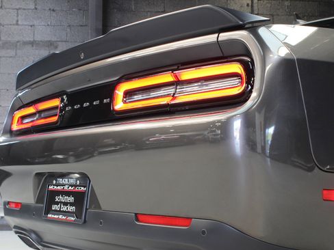 Used 2015 Dodge Challenger R/T Scat Pack image 14