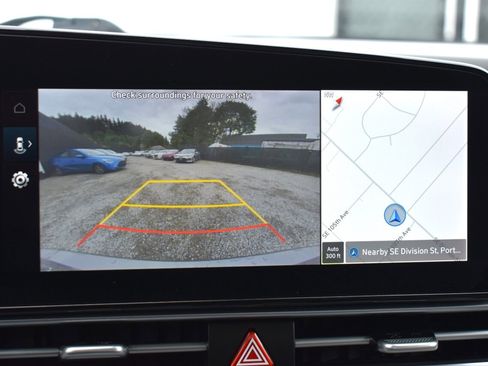 Used 2023 Hyundai Elantra SEL w/ Convenience Package FWD image 21