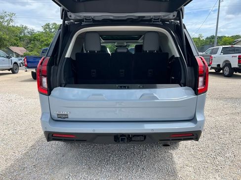 Used 2025 Ford Expedition Active AWD/4WD image 18