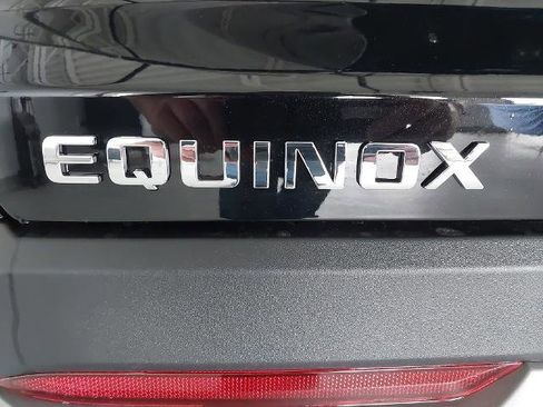 New 2026 Chevrolet Equinox LT w/ Convenience Package II FWD image 32