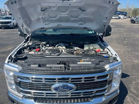 Used 2025 Ford F250 XLT w/ FX4 Off-Road Package AWD/4WD image 31