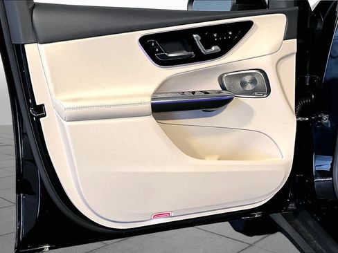 New 2026 Mercedes-Benz GLC 300 4MATIC image 11